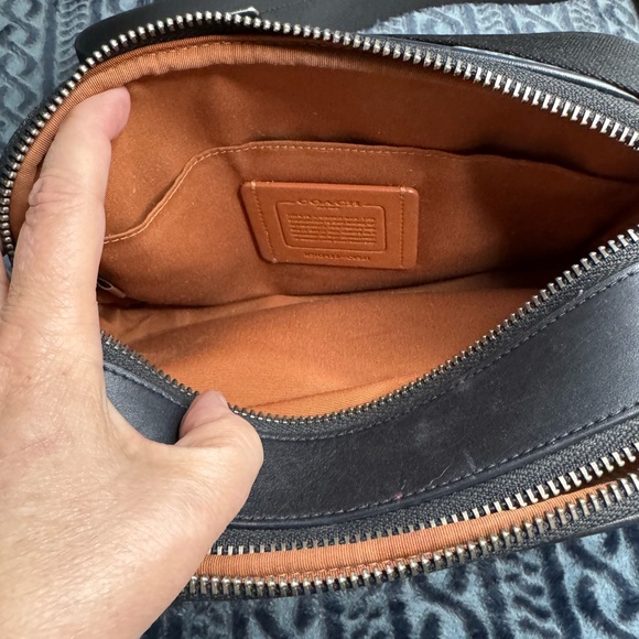 Coach Black and Tan Crossbody Bag with Matching Wallet - Picture 7 of 13